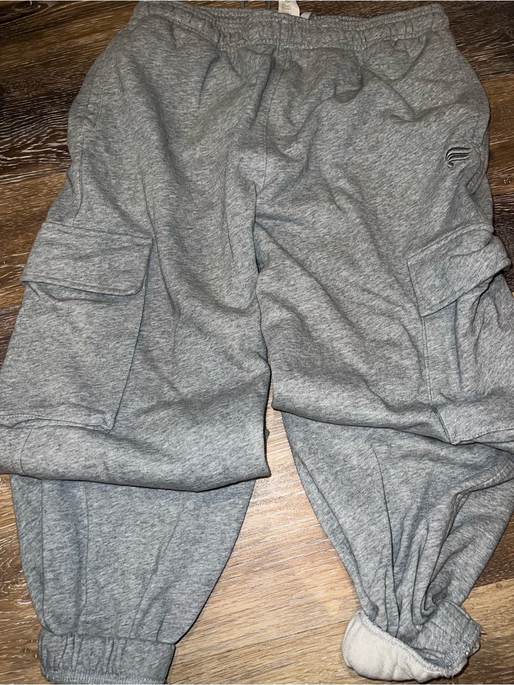 Fabletics Cargo Sweatpants - Picture 4 of 4